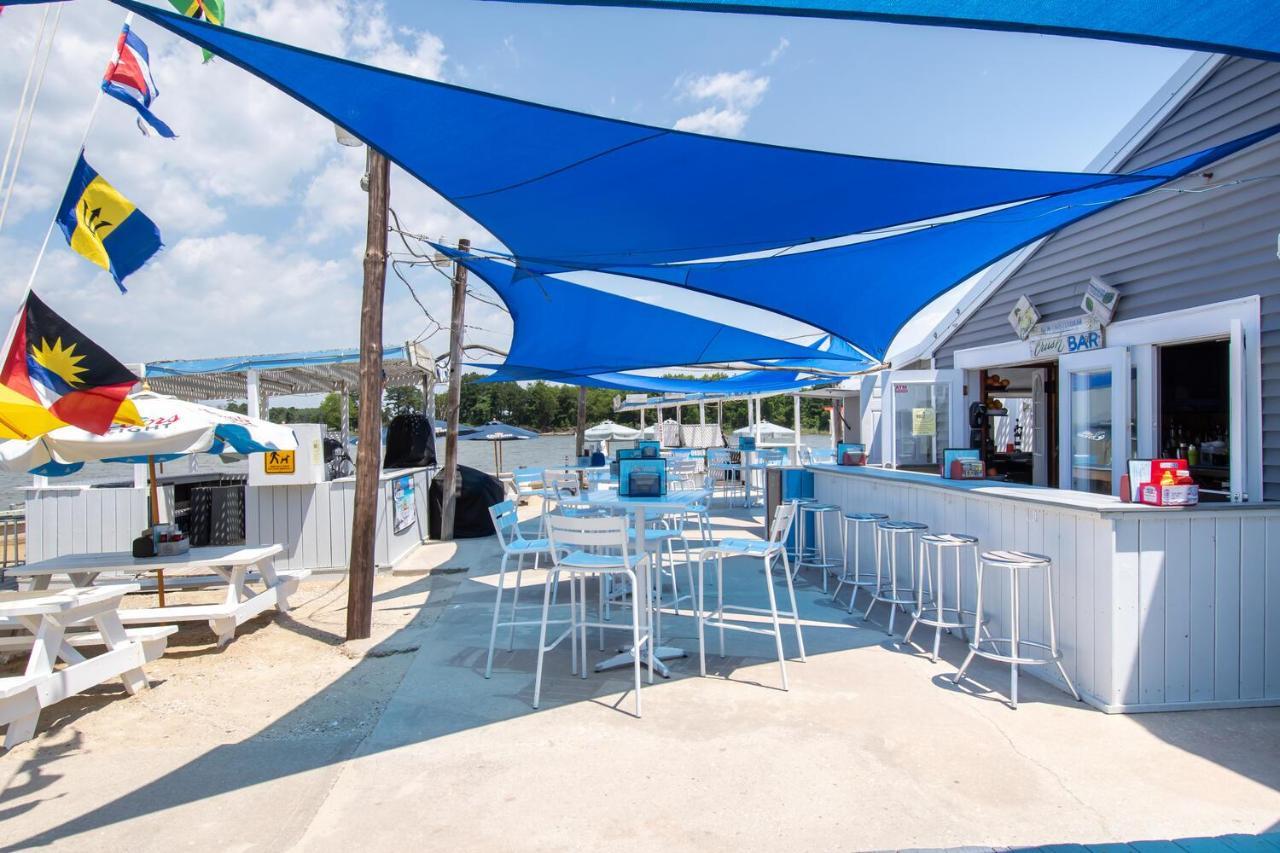Lowes Wharf Marina Inn Sherwood Eksteriør bilde